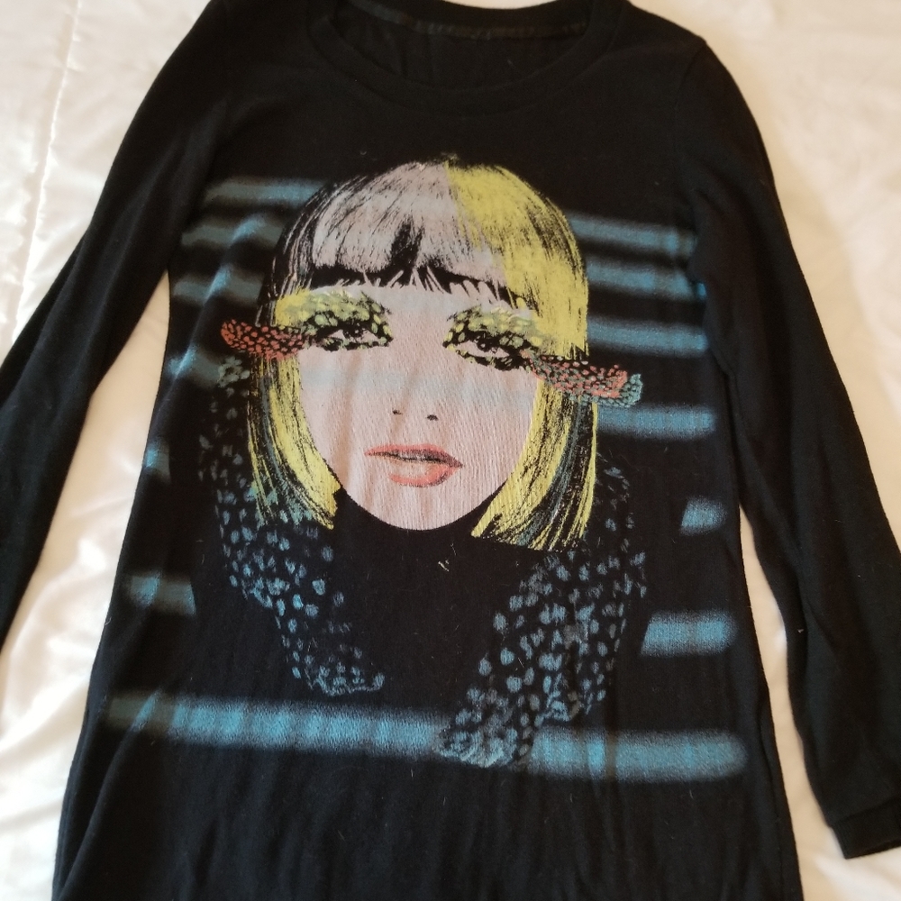 Long body tee shirt